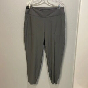 Patagonia woman’s grey hiking pants